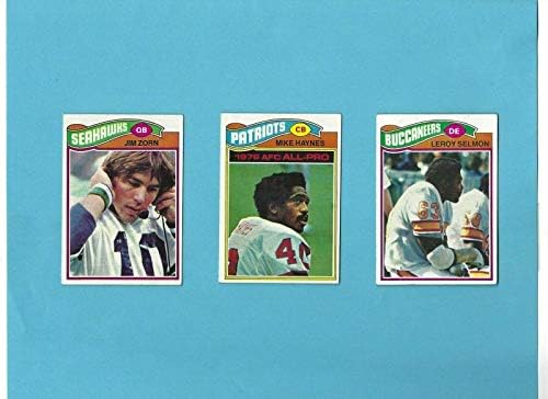 1977. Topps puno 9 različitih nogometnih karata - nepotpisanih nogometnih karata